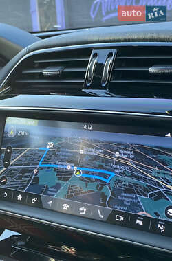 Внедорожник / Кроссовер Jaguar F-Pace 2018 в 