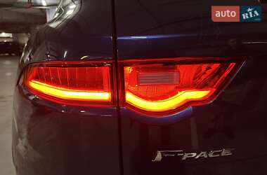 Внедорожник / Кроссовер Jaguar F-Pace 2017 в 