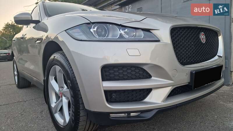Внедорожник / Кроссовер Jaguar F-Pace 2017 в Киеве
