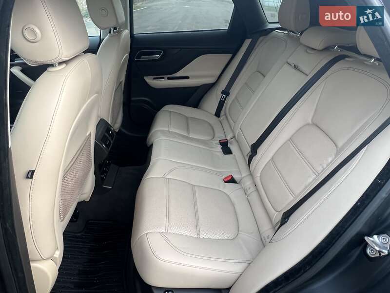 Внедорожник / Кроссовер Jaguar F-Pace 2016 в Киеве фото 43 Внедорожник / Кроссовер Jaguar F-Pace 2016 в Киеве