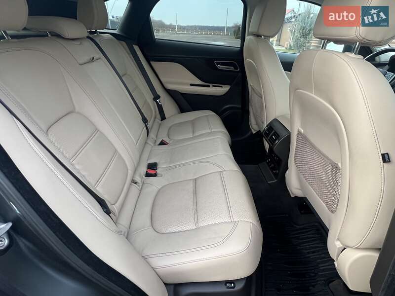Внедорожник / Кроссовер Jaguar F-Pace 2016 в Киеве фото 46 Внедорожник / Кроссовер Jaguar F-Pace 2016 в Киеве