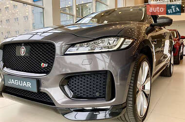 Внедорожник / Кроссовер Jaguar F-Pace 2016 в 