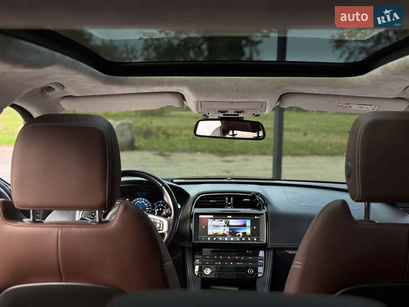 Позашляховик / Кросовер Jaguar F-Pace 2016 в Запоріжжі
