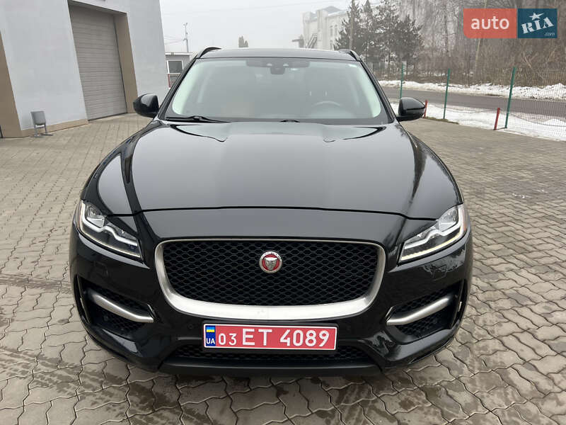 Внедорожник / Кроссовер Jaguar F-Pace 2016 в Владимире