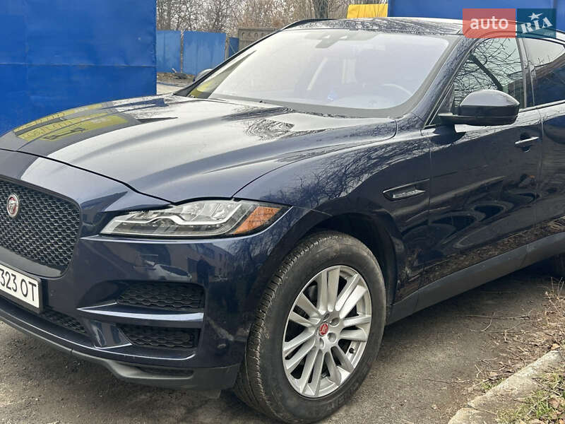 Внедорожник / Кроссовер Jaguar F-Pace 2016 в Киеве