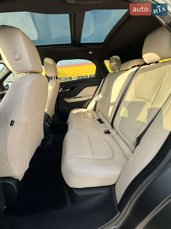 Внедорожник / Кроссовер Jaguar F-Pace 2016 в Черновцах фото 8 Внедорожник / Кроссовер Jaguar F-Pace 2016 в Черновцах