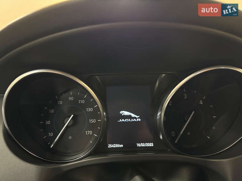 Внедорожник / Кроссовер Jaguar F-Pace 2016 в Черновцах фото 19 Внедорожник / Кроссовер Jaguar F-Pace 2016 в Черновцах