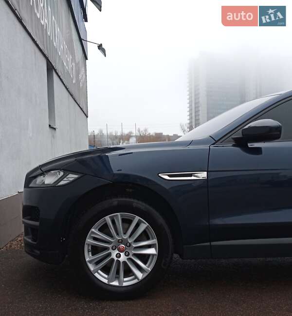 Внедорожник / Кроссовер Jaguar F-Pace 2017 в Киеве