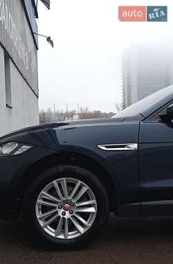 Внедорожник / Кроссовер Jaguar F-Pace 2017 в 