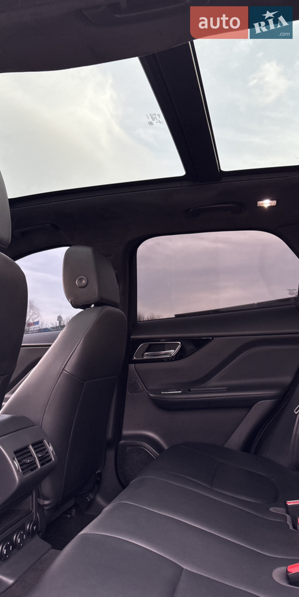 2020 Jaguar F-Pace - мініатюра 11