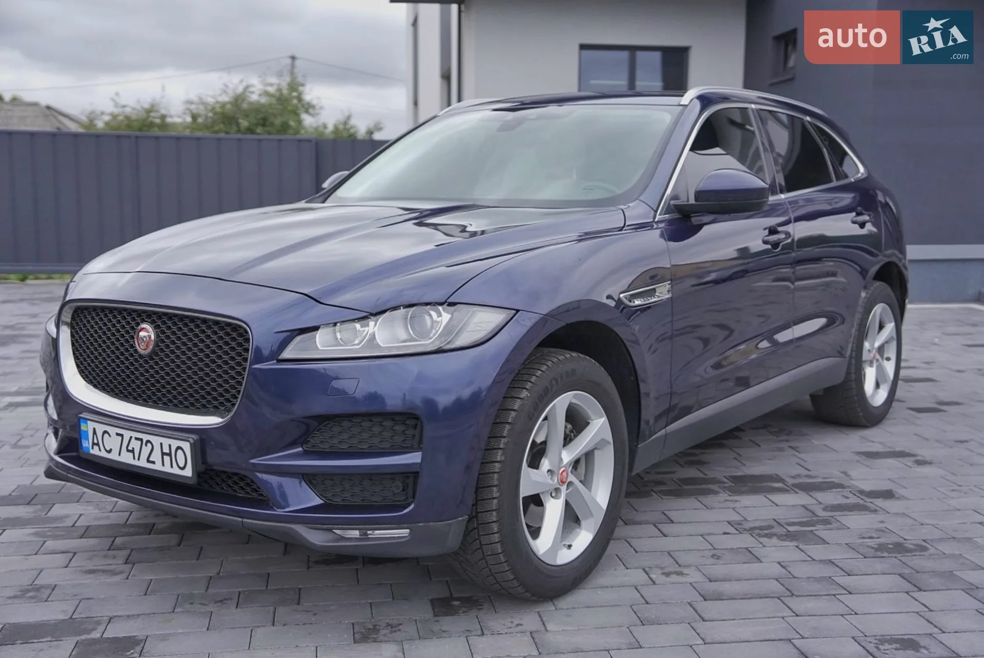 2016 Jaguar F-Pace - мініатюра 2