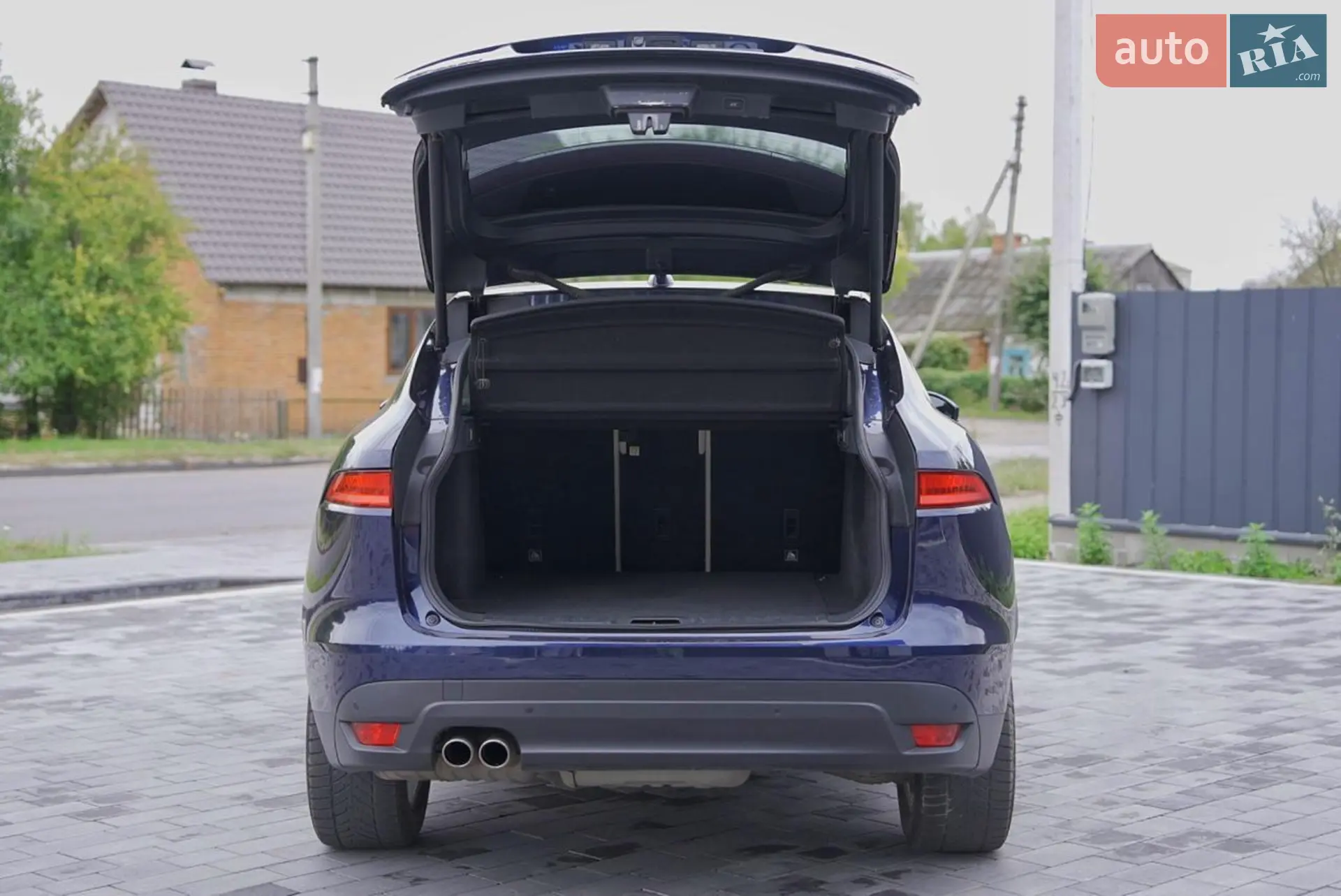 2016 Jaguar F-Pace - мініатюра 32