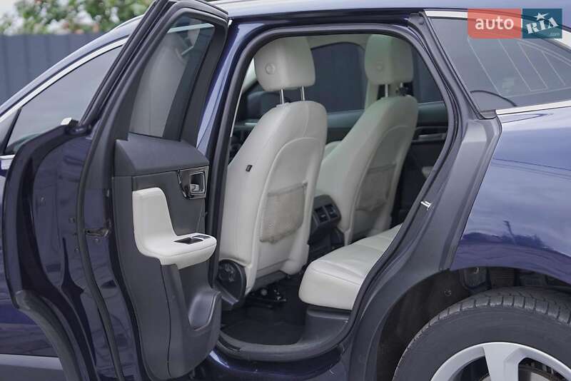 Позашляховик / Кросовер Jaguar F-Pace 2016 в Любомлі