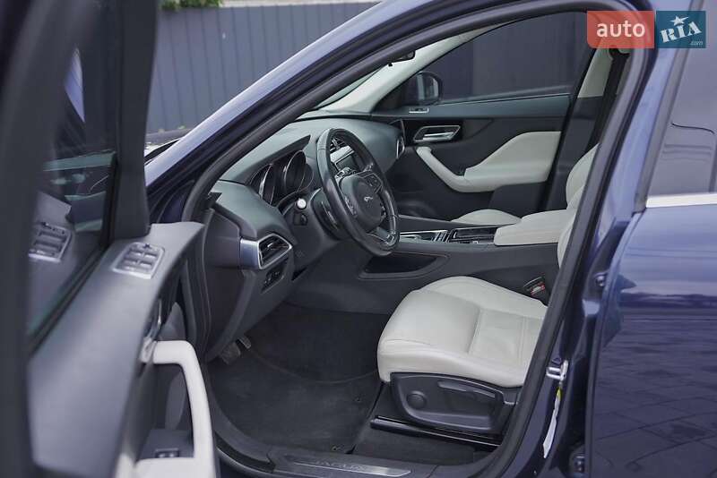 Позашляховик / Кросовер Jaguar F-Pace 2016 в Любомлі