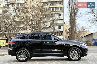 Внедорожник / Кроссовер Jaguar F-Pace 2016 в 