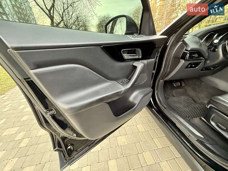 Позашляховик / Кросовер Jaguar F-Pace 2016 в Одесі фото 23 Позашляховик / Кросовер Jaguar F-Pace 2016 в Одесі
