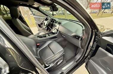 Внедорожник / Кроссовер Jaguar F-Pace 2016 в Одессе фото 32 Внедорожник / Кроссовер Jaguar F-Pace 2016 в Одессе