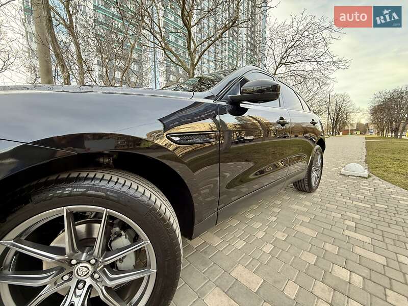 Внедорожник / Кроссовер Jaguar F-Pace 2016 в Одессе фото 50 Внедорожник / Кроссовер Jaguar F-Pace 2016 в Одессе