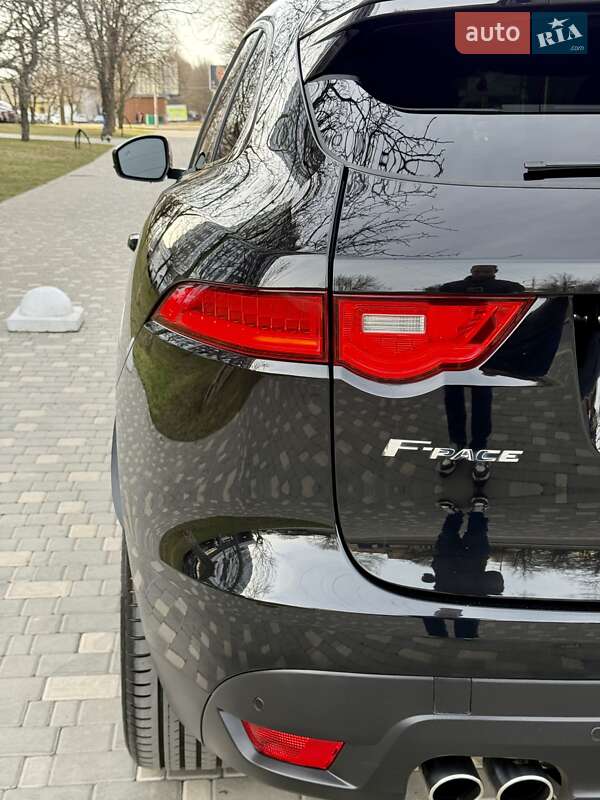 Позашляховик / Кросовер Jaguar F-Pace 2016 в Одесі фото 70 Позашляховик / Кросовер Jaguar F-Pace 2016 в Одесі