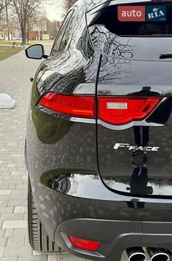 Внедорожник / Кроссовер Jaguar F-Pace 2016 в 
