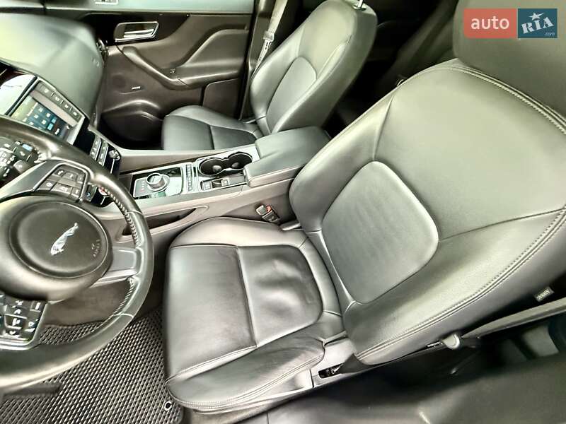 Внедорожник / Кроссовер Jaguar F-Pace 2016 в Одессе фото 105 Внедорожник / Кроссовер Jaguar F-Pace 2016 в Одессе
