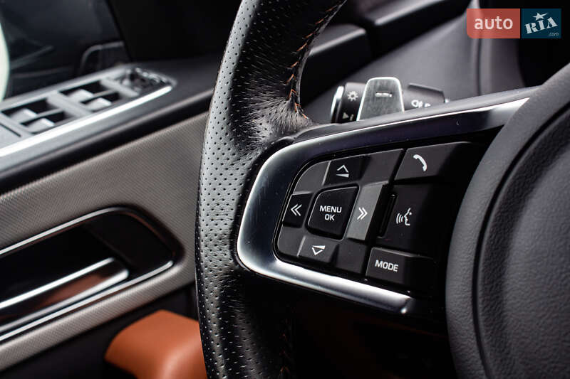 Позашляховик / Кросовер Jaguar F-Pace 2019 в Львові