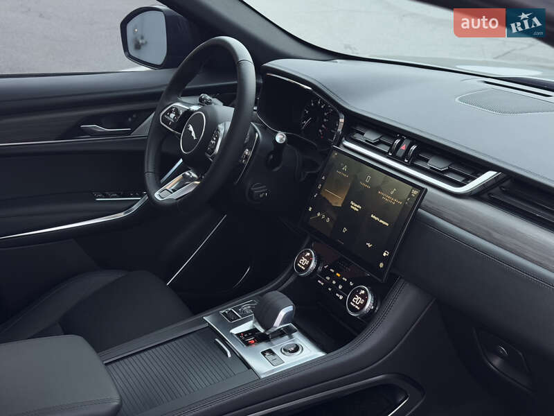 Внедорожник / Кроссовер Jaguar F-Pace 2023 в Киеве