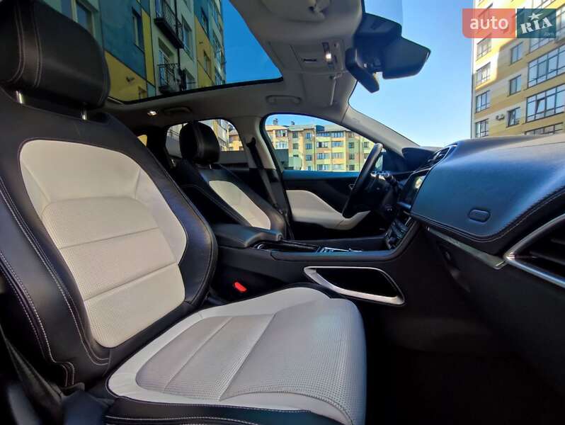 Внедорожник / Кроссовер Jaguar F-Pace 2017 в Ивано-Франковске
