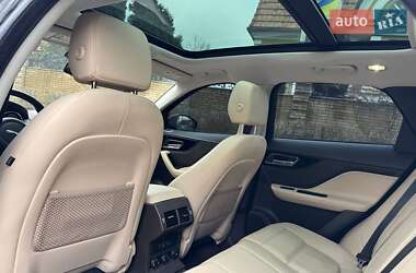 Внедорожник / Кроссовер Jaguar F-Pace 2017 в 