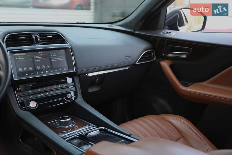 Внедорожник / Кроссовер Jaguar F-Pace 2015 в Харькове фото 15 Внедорожник / Кроссовер Jaguar F-Pace 2015 в Харькове