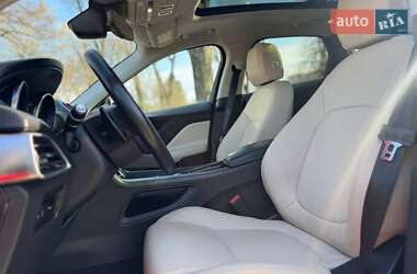 Позашляховик / Кросовер Jaguar F-Pace 2018 в 