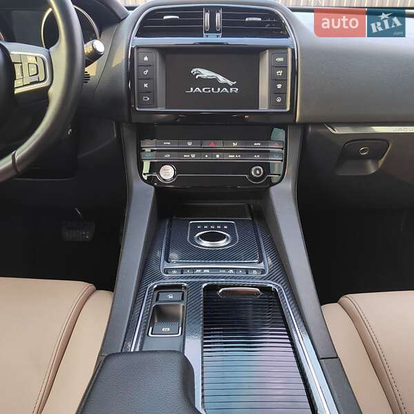 Внедорожник / Кроссовер Jaguar F-Pace 2018 в Днепре