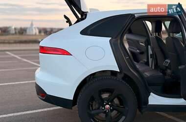 Позашляховик / Кросовер Jaguar F-Pace 2017 в 