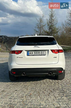 Внедорожник / Кроссовер Jaguar F-Pace 2016 в 