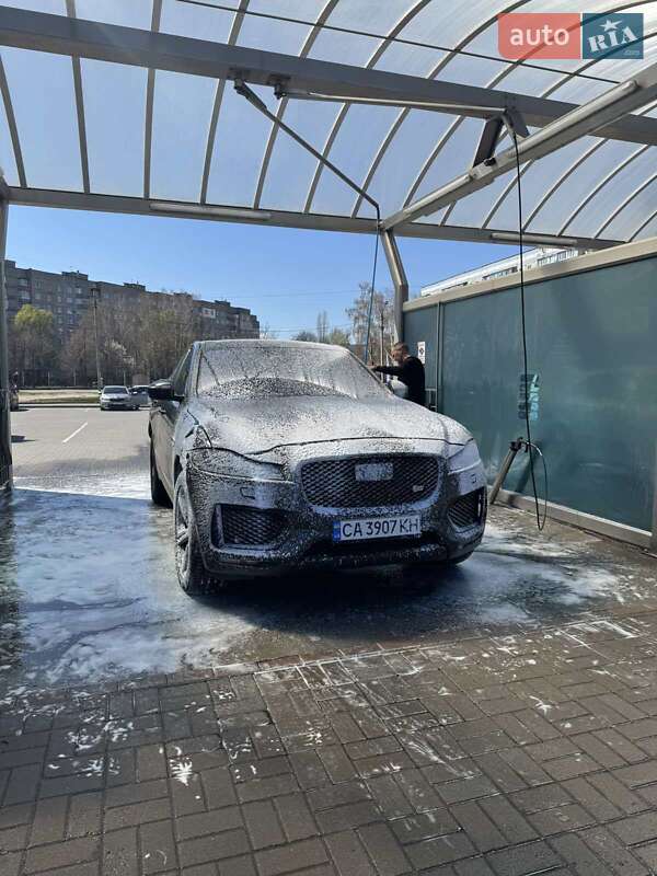 Внедорожник / Кроссовер Jaguar F-Pace 2018 в Черкассах