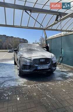 Позашляховик / Кросовер Jaguar F-Pace 2018 в 