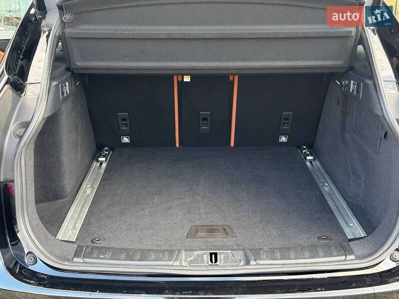 Позашляховик / Кросовер Jaguar F-Pace 2017 в Хмельницькому фото 40 Позашляховик / Кросовер Jaguar F-Pace 2017 в Хмельницькому