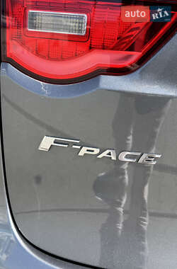Позашляховик / Кросовер Jaguar F-Pace 2019 в 