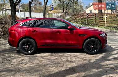 Внедорожник / Кроссовер Jaguar F-Pace 2016 в 