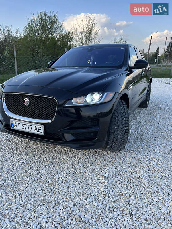 Позашляховик / Кросовер Jaguar F-Pace 2016 в Івано-Франківську