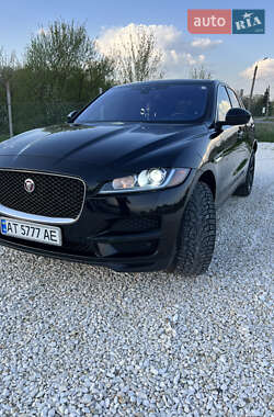 Внедорожник / Кроссовер Jaguar F-Pace 2016 в 