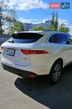 Внедорожник / Кроссовер Jaguar F-Pace 2017 в 