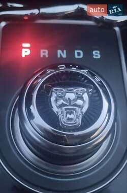 Внедорожник / Кроссовер Jaguar F-Pace 2019 в 