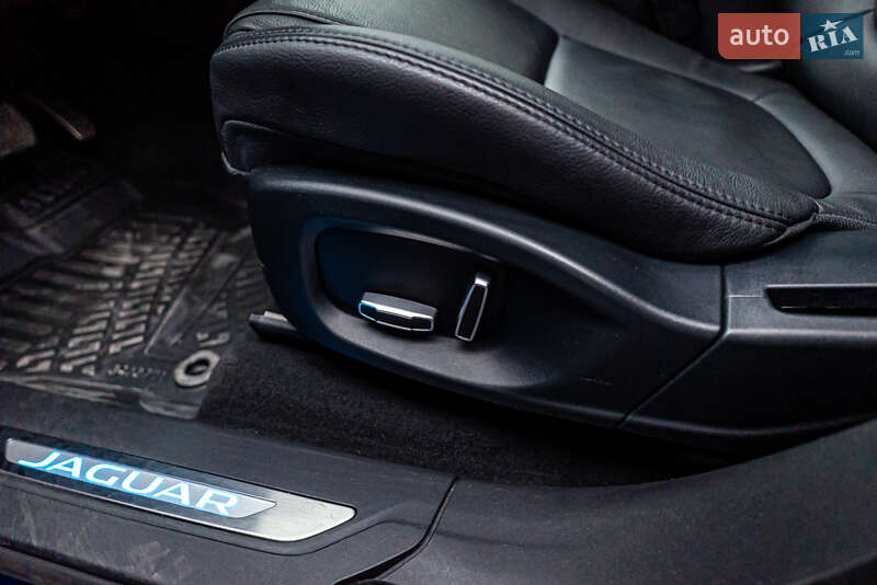 Позашляховик / Кросовер Jaguar F-Pace 2019 в Києві