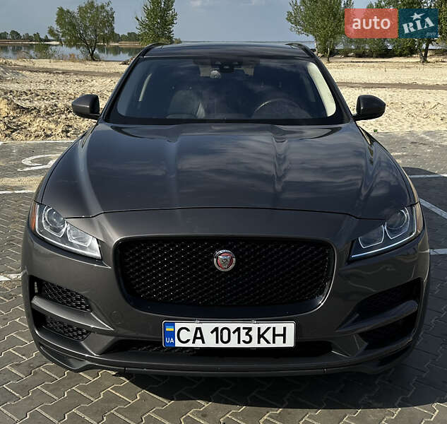 Jaguar F-Pace 2016