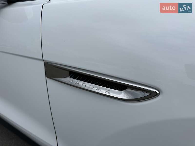 Внедорожник / Кроссовер Jaguar F-Pace 2020 в Киеве