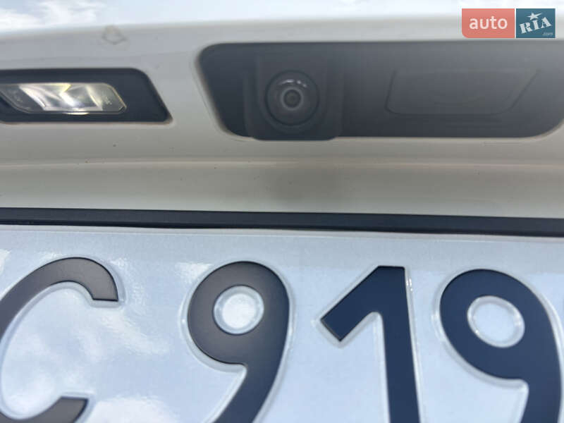 Внедорожник / Кроссовер Jaguar F-Pace 2016 в Стрые фото 12 Внедорожник / Кроссовер Jaguar F-Pace 2016 в Стрые