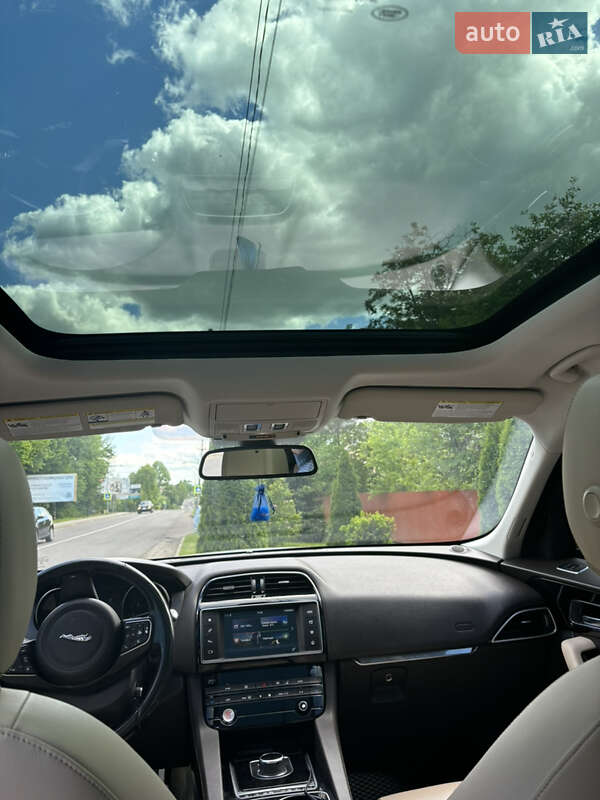 Внедорожник / Кроссовер Jaguar F-Pace 2016 в Стрые фото 19 Внедорожник / Кроссовер Jaguar F-Pace 2016 в Стрые