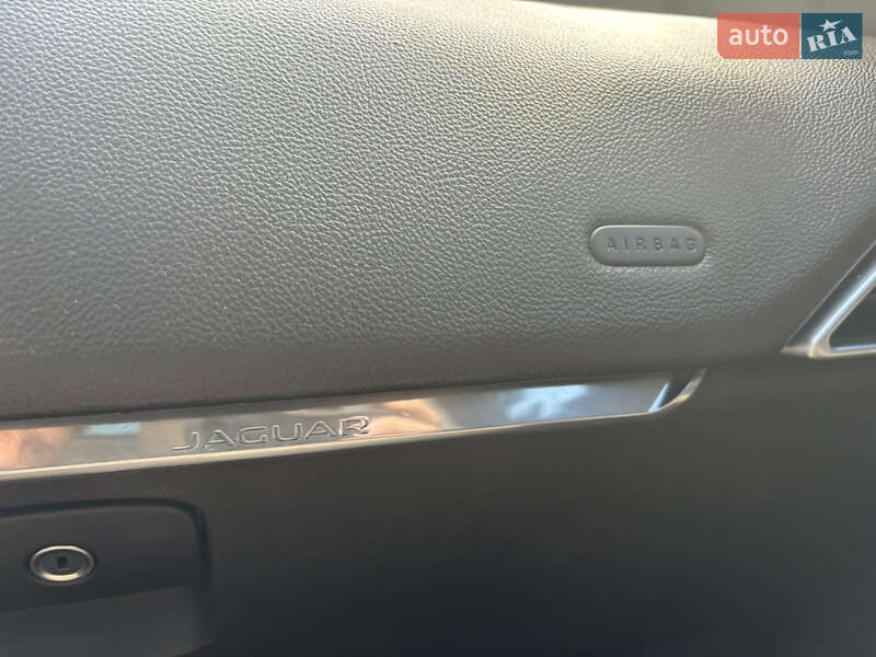 Внедорожник / Кроссовер Jaguar F-Pace 2016 в Стрые фото 28 Внедорожник / Кроссовер Jaguar F-Pace 2016 в Стрые