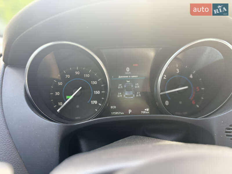 Внедорожник / Кроссовер Jaguar F-Pace 2016 в Стрые фото 35 Внедорожник / Кроссовер Jaguar F-Pace 2016 в Стрые